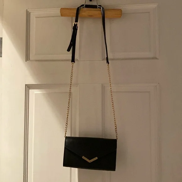 Urban Expressions Black Purse - Picture 2 of 6